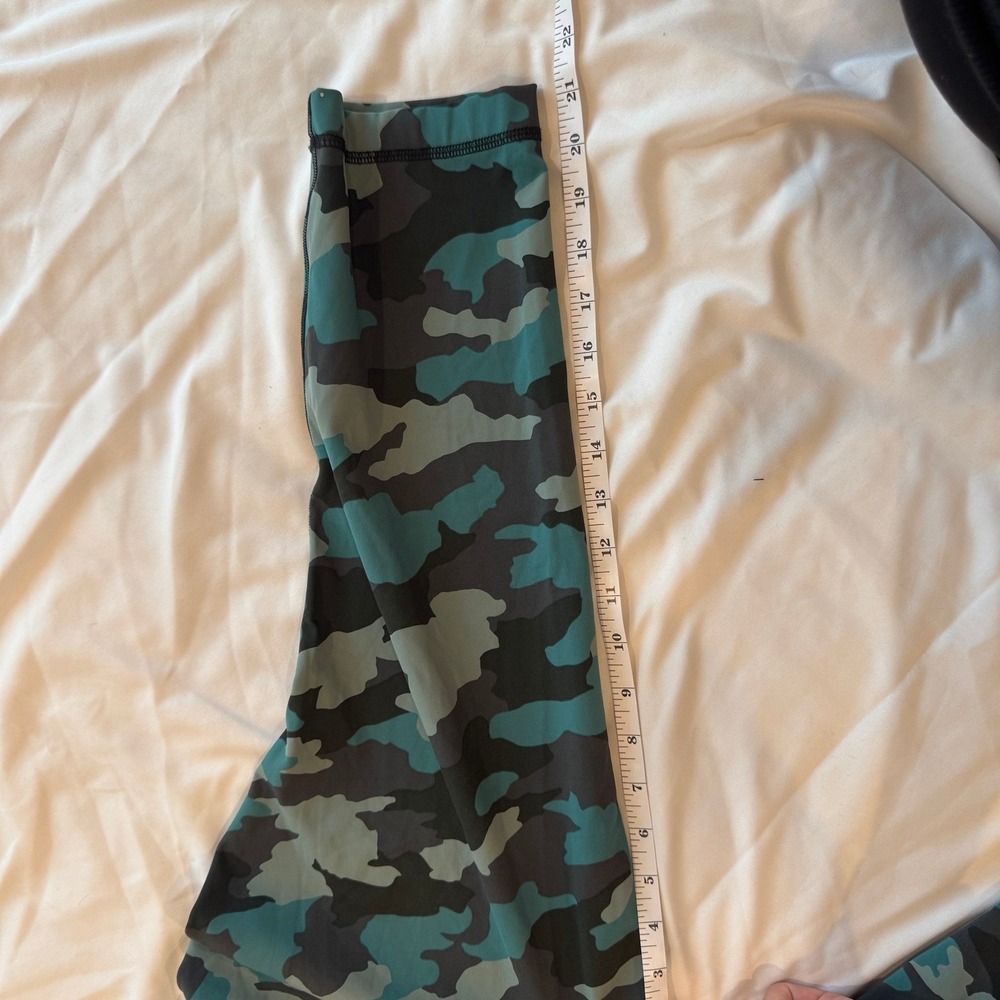 Lululemon Invigorate High-Rise Crop 23" Heritage 365 Camo Tidewater‎ Teal Multi - Picture 8 of 15